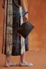 Load image into Gallery viewer, OOZE BLACK WRISTLET