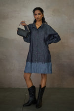 Load image into Gallery viewer, MANHATTAN SHORT DRESS- DENIM