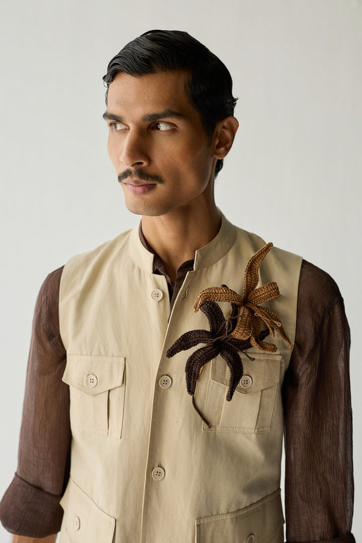 ANJU CROCHET BROOCH - CACAO