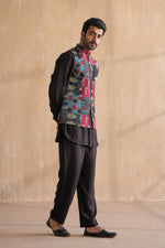 Load image into Gallery viewer, FAIZ NEHRU JACKET-PATCHWORK
