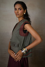 Load image into Gallery viewer, SUEDE BANDI JACKET