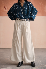 Load image into Gallery viewer, PINSTRIPE BELL PANTS -WHITE