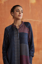 Load image into Gallery viewer, MOIRA KURTA SET- INDIGO
