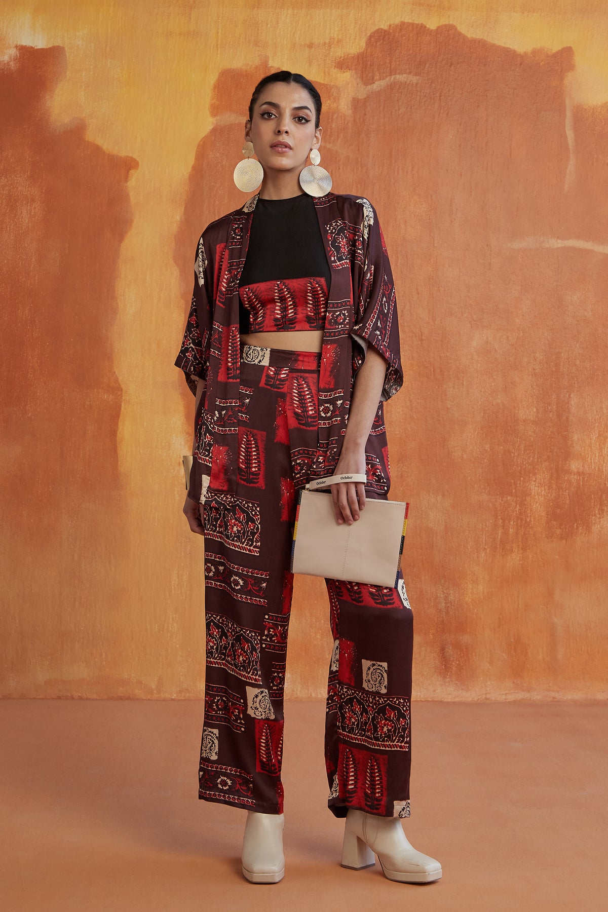 TRAVELLERS SHRUG SET- SAMPLE PRINT