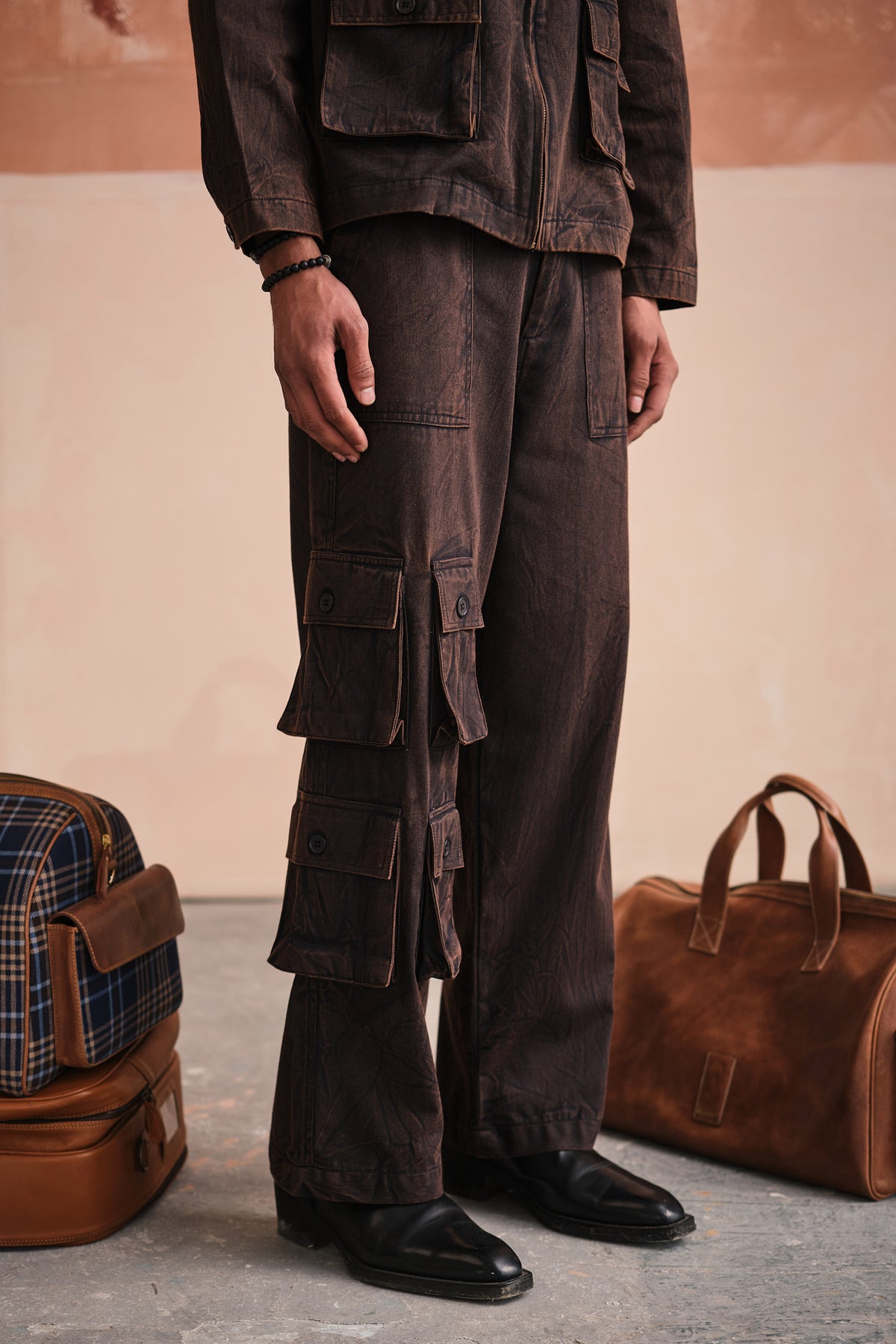 ALVARO CARGO PANTS-STONED BLACK