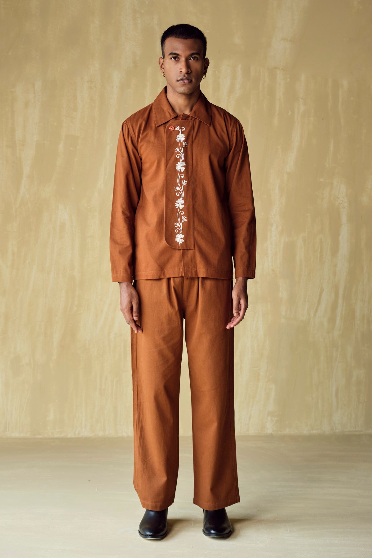 PACHO EMBROIDERED SET-RUST