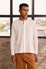 Load image into Gallery viewer, CRUSHED COMPANION- SHIRT
