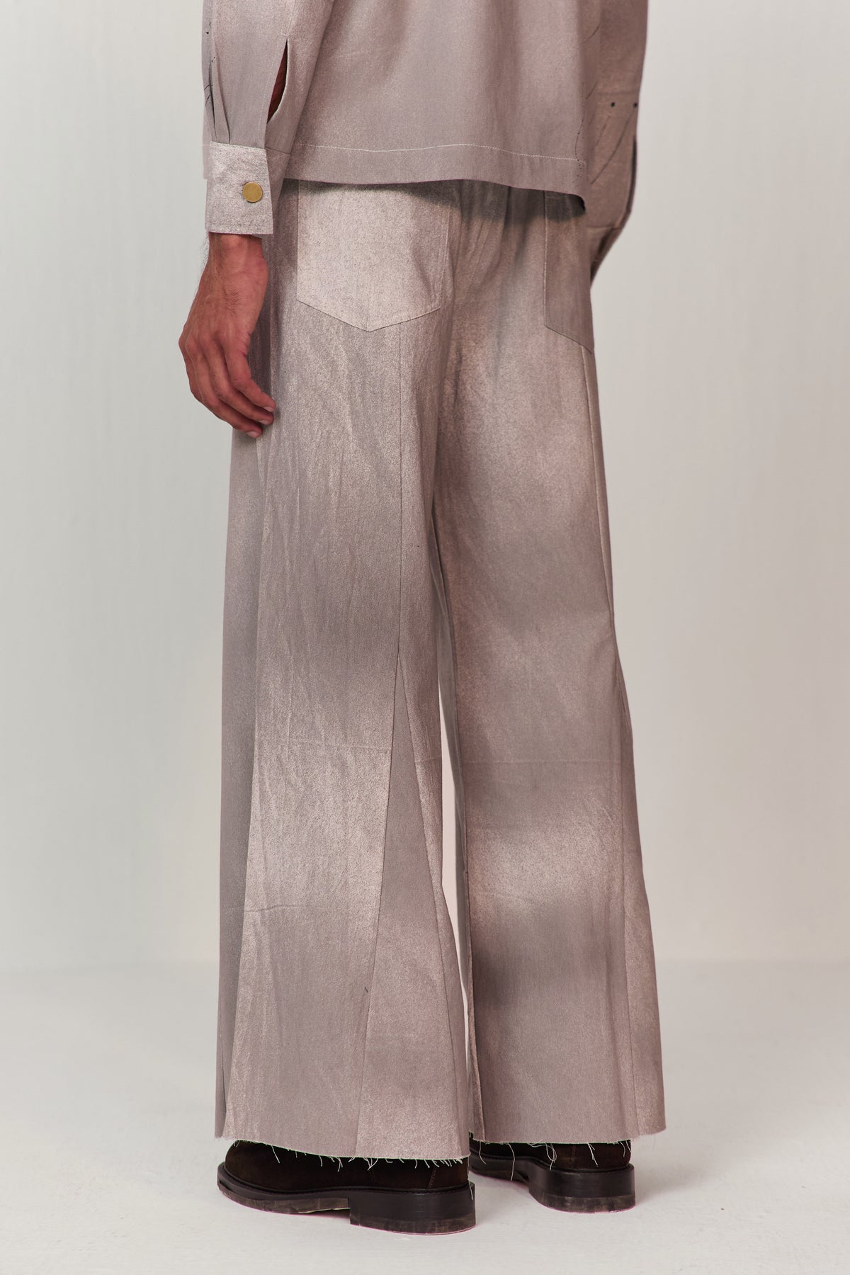 ARTIST SPRAY PANTS-CHARCOAL