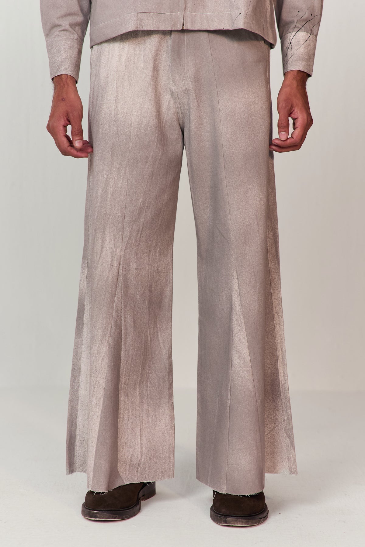 ARTIST SPRAY PANTS-CHARCOAL