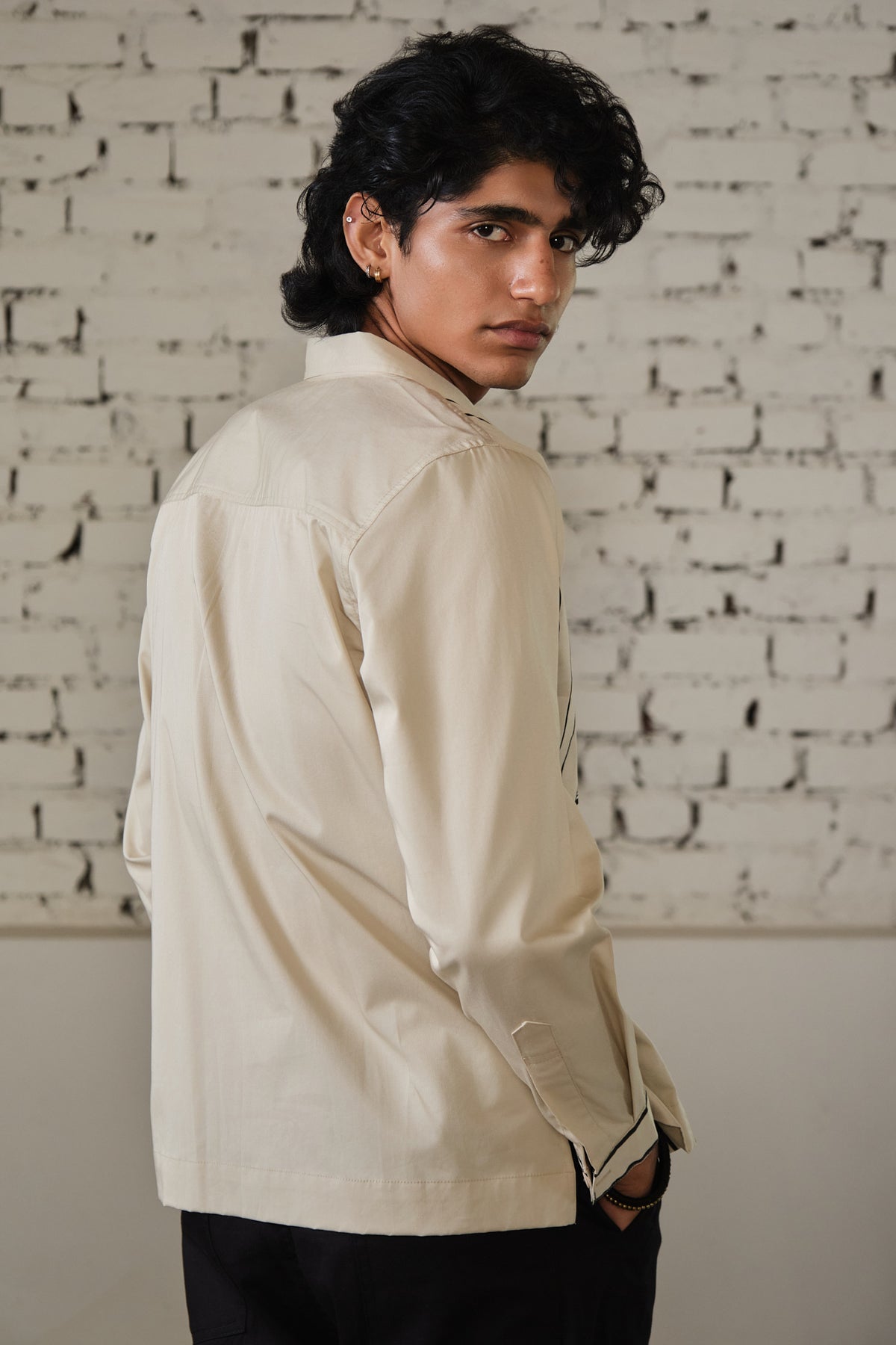 SHEHENSHAH TEE
