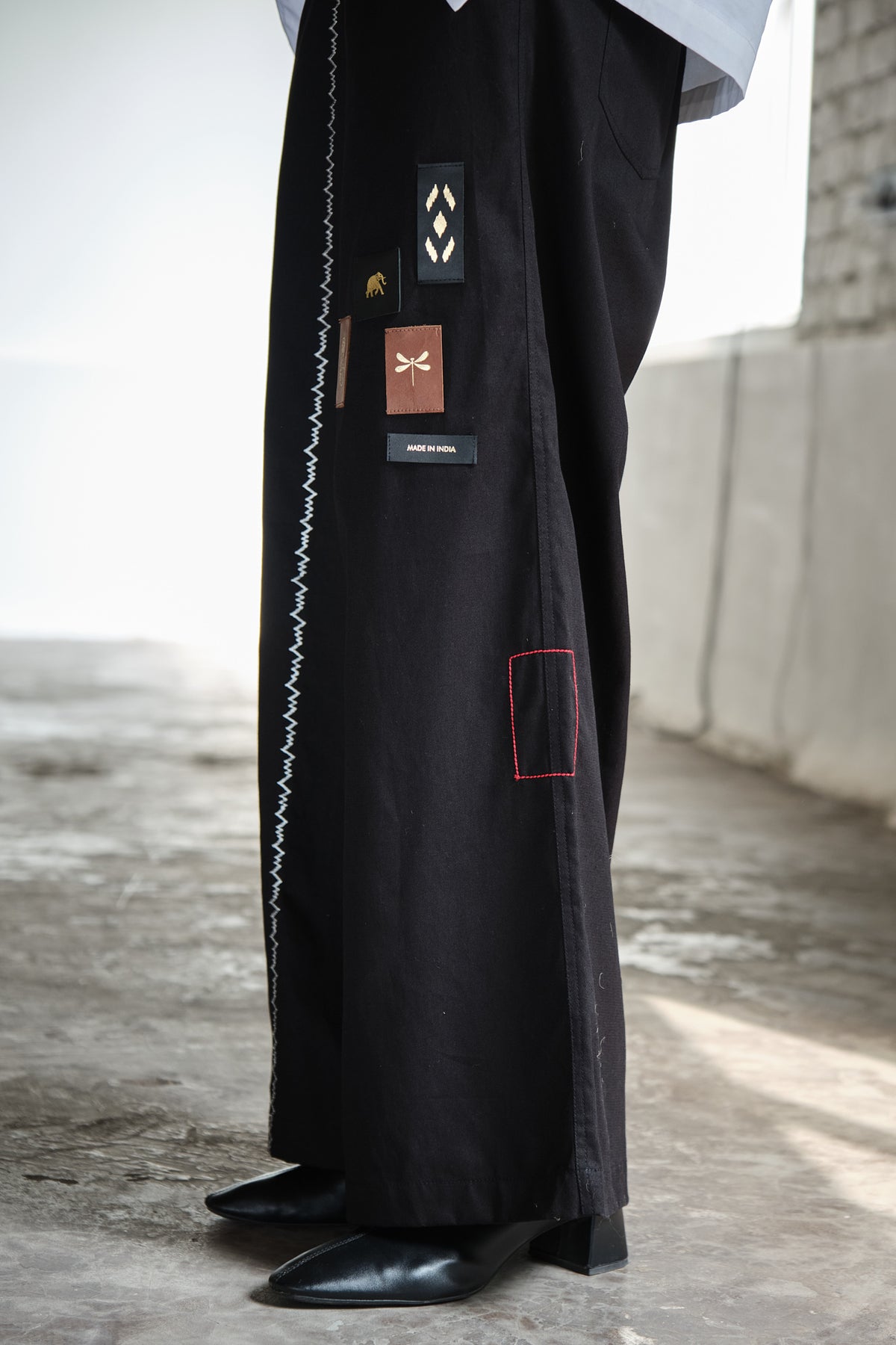 JALORE BELL PANTS-BLACK