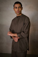 Load image into Gallery viewer, PINTUCK INDIE SHIRT- NOMAD OLIVE