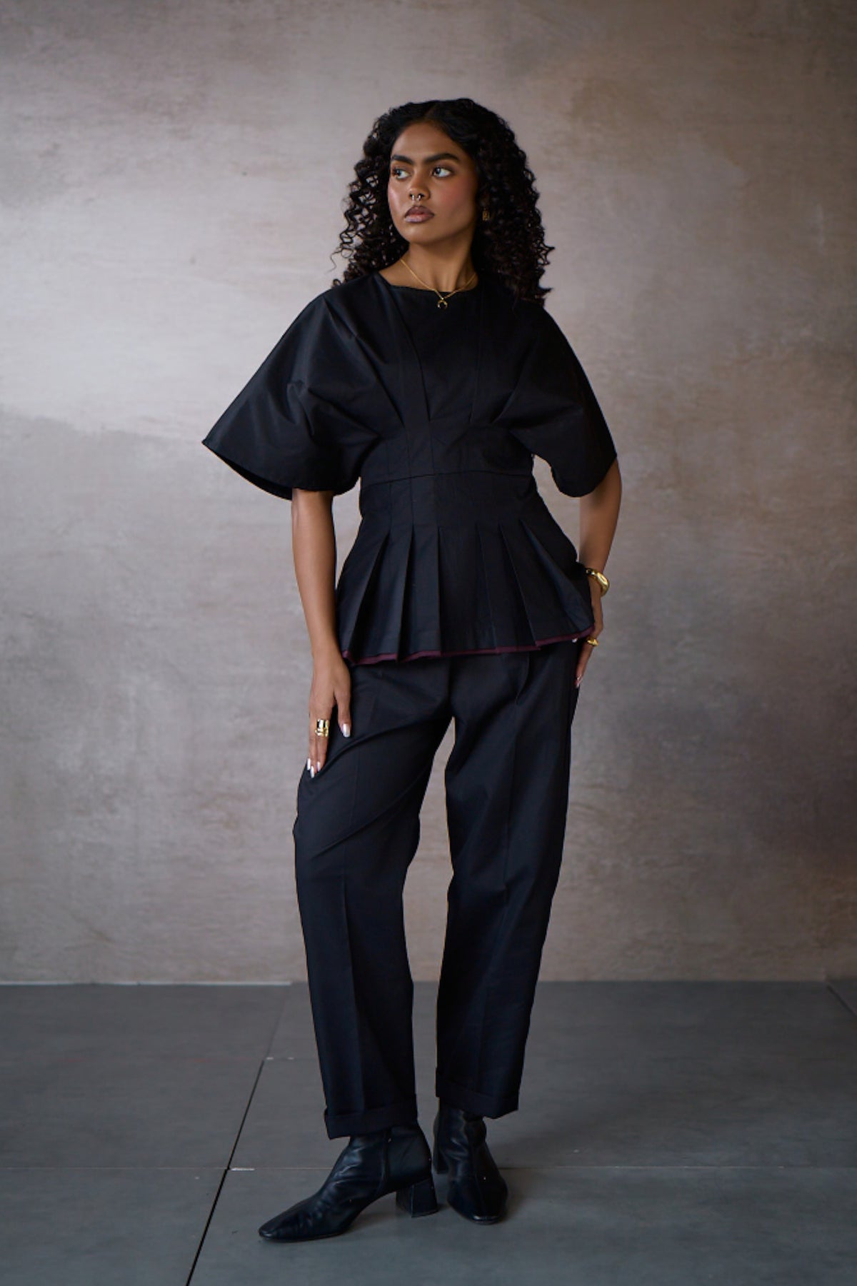 SABRINA PLEATED SET- BLACK