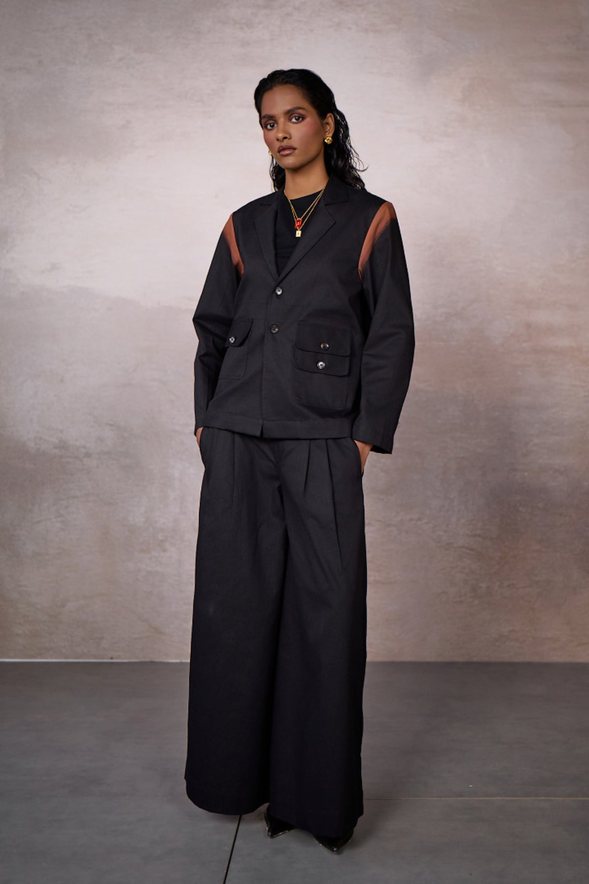 TAILORED BLAZER SET-BLACK