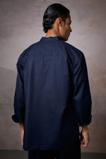 Load image into Gallery viewer, PINTUCK YOKE SHIRT-NAVY
