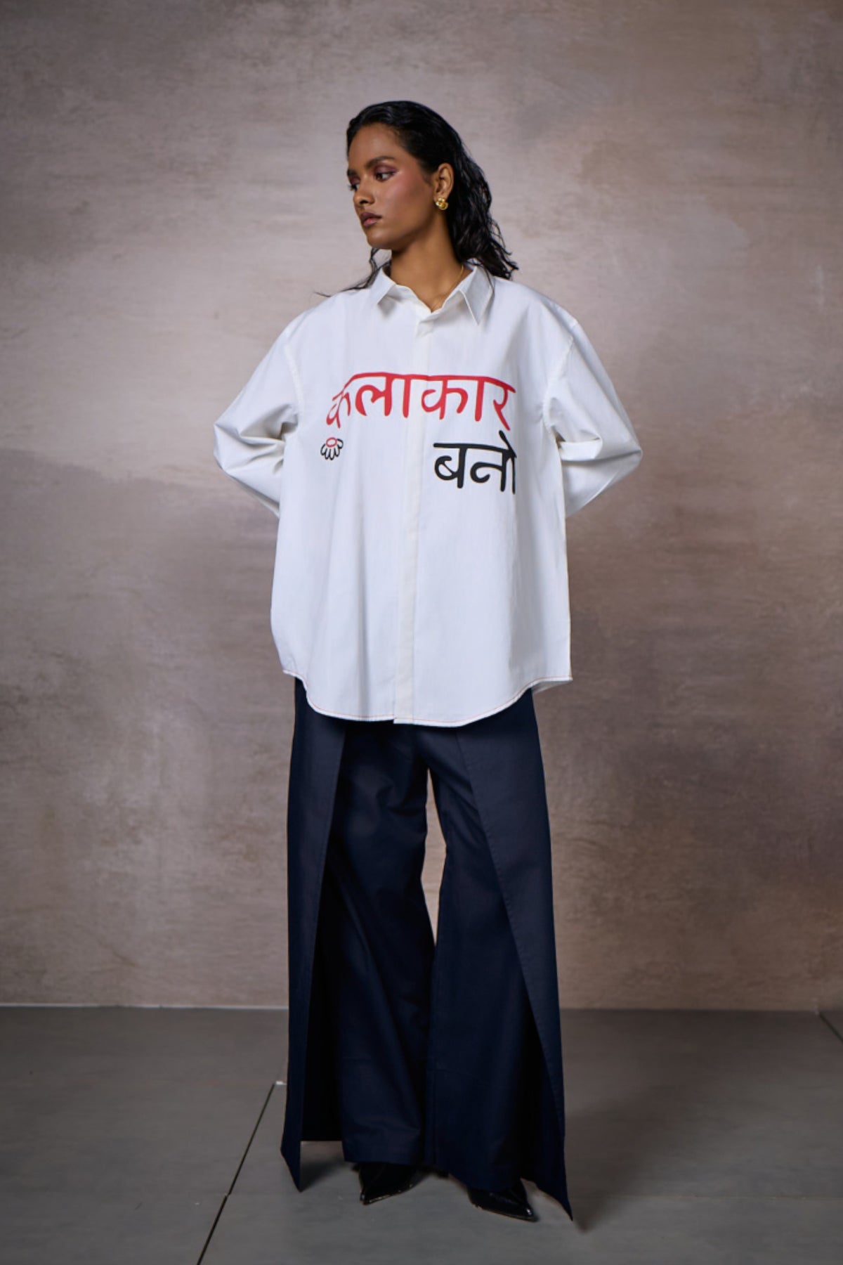 KALAKAAR  EMBLEM SHIRT- WHITE