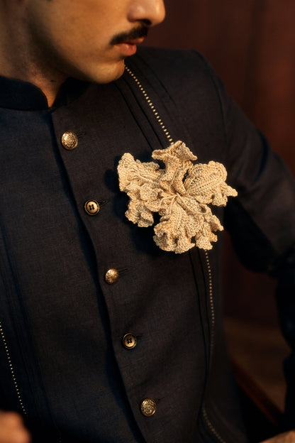 Resham Floral Brooch- Ecru
