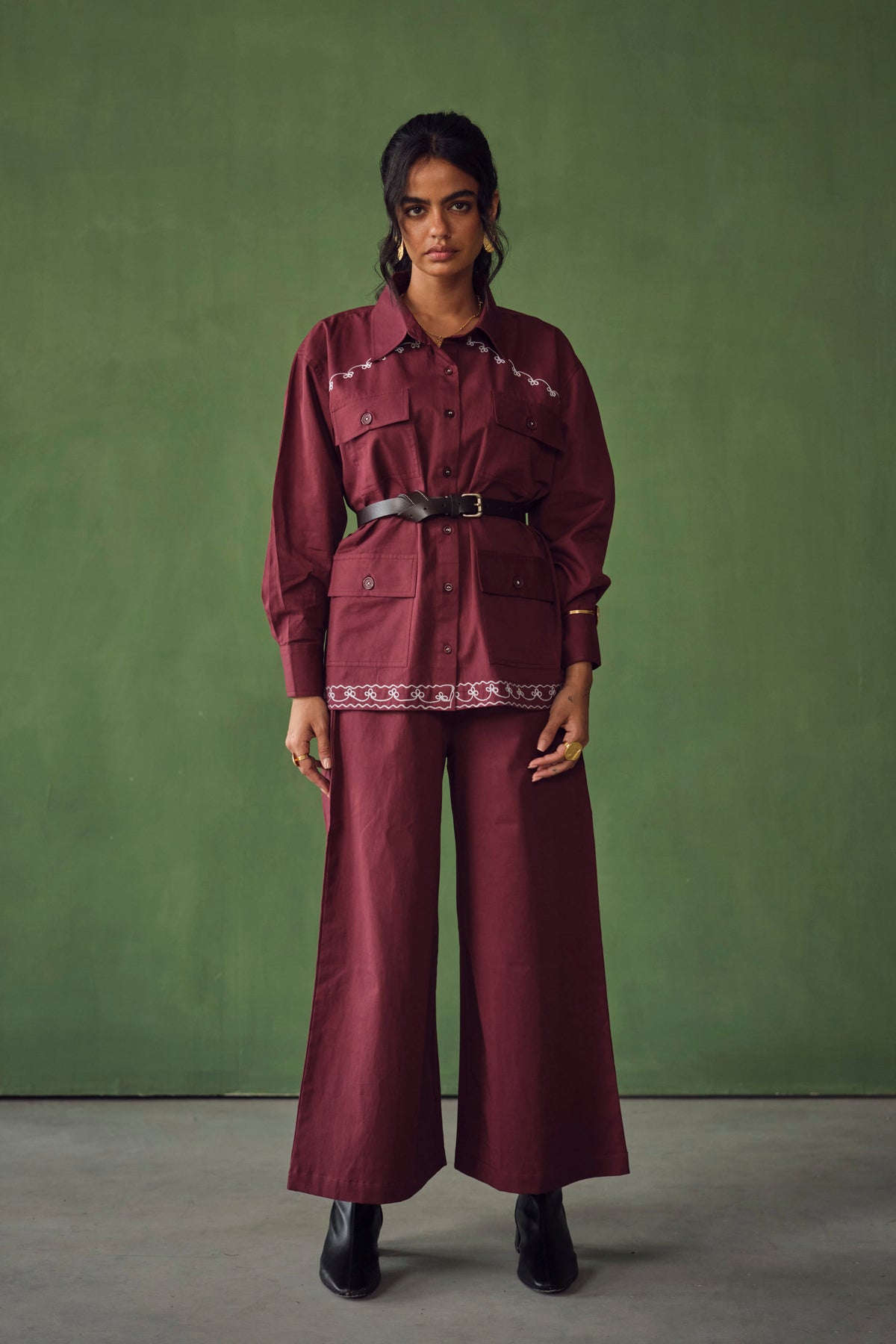 VOYCE SAFARI SET-MAROON