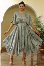 Load image into Gallery viewer, Silvia Silk Kaftan-Floral
